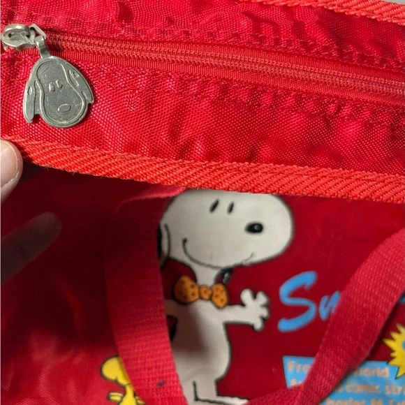 Vintage 80s Snoopy Peanuts Red Nylon Tote Bag - Woodstock - Rare Zipper Pull - Picture 3 of 9